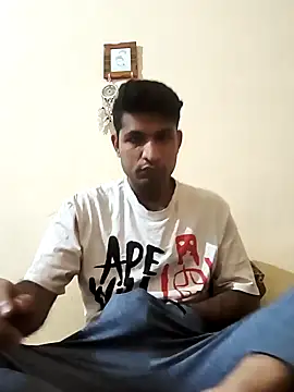 Snapshot of cuckhair chatting on 12/22/24, 04:28 cuckhair online show from 12/22/24, 04:28