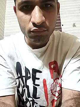 Snapshot of cuckhair chatting on 12/23/24, 04:22 cuckhair online show from 12/23/24, 04:22