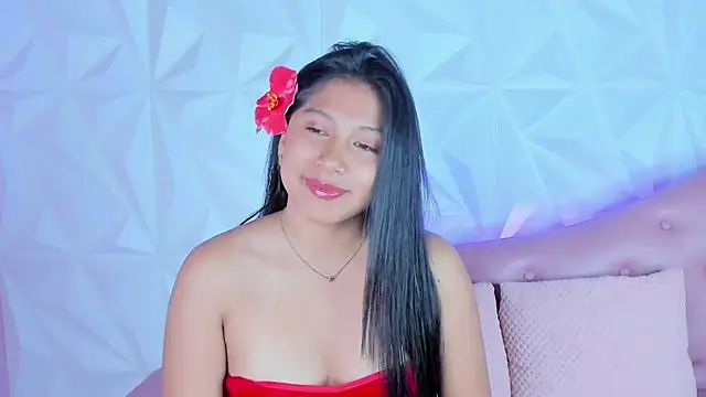 Snapshot of LinnaGardenia chatting on 12/06/24, 01:44 LinnaGardenia online show from 12/06/24, 01:44