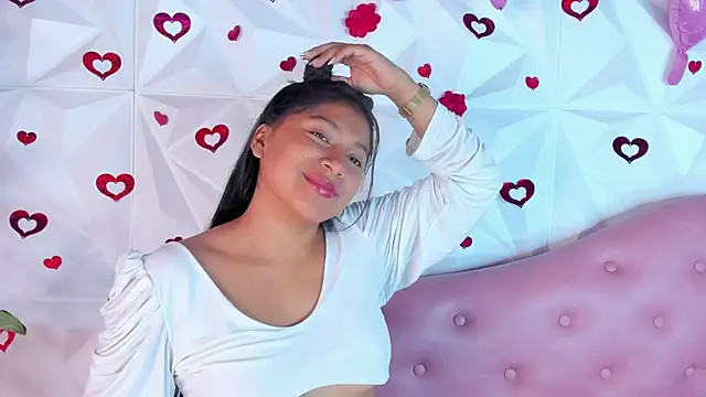 Snapshot of LinnaGardenia chatting on 02/19/25, 01:50 LinnaGardenia online show from 02/19/25, 01:50