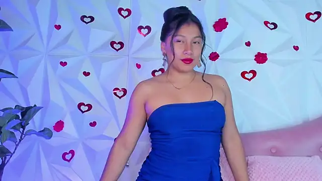 Snapshot of LinnaGardenia chatting on 03/05/25, 02:12 LinnaGardenia online show from 03/05/25, 02:12