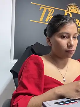 Snapshot of LinnaGardenia chatting on 03/07/25, 01:51 LinnaGardenia online show from 03/07/25, 01:51