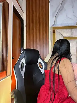 LinnaGardenia online show from 01/06/26, 12:53