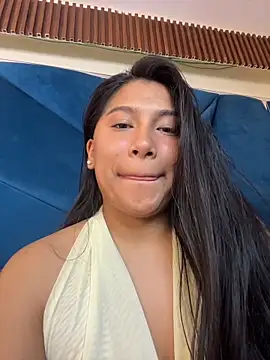 LinnaGardenia online show from 02/25/26, 01:37