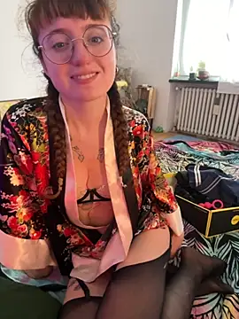  foxygirl  online show from 10/21/25, 11:00