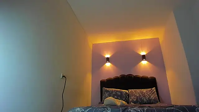 Snapshot of Sofia_Clauss_ chatting on 02/02/26, 05:06 Sofia Clauss online show from 02/02/26, 05:06