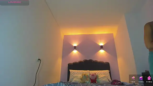 Snapshot of Sofia_Clauss_ chatting on 02/26/26, 04:11 Sofia Clauss online show from 02/26/26, 04:11