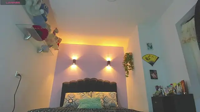 Snapshot of Sofia_Clauss_ chatting on 07/02/26, 05:13 Sofia Clauss online show from 07/02/26, 05:13