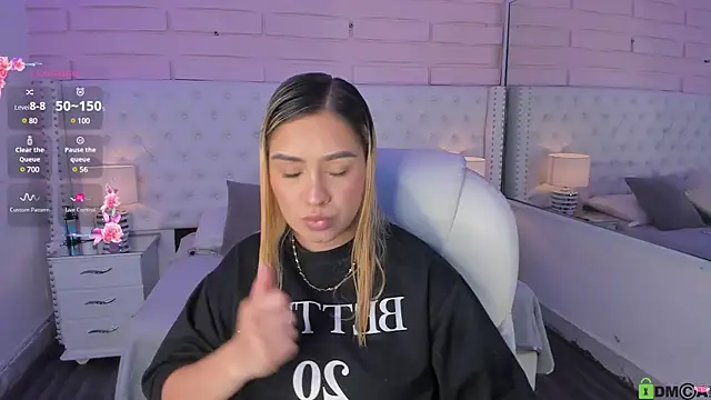 Yaaky  online show from 12/24/24, 01:38