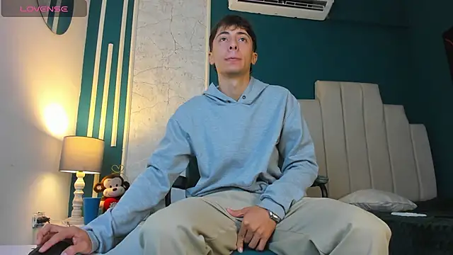 AlessandroDybala online show from 03/18/25, 12:03