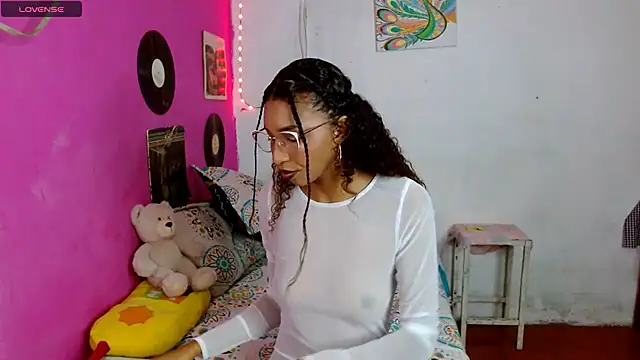 sensitive brunette online show from 01/15/25, 09:09