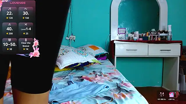 sensitive brunette online show from 10/31/25, 07:26