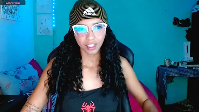 sensitive brunette online show from 04/12/26, 01:21