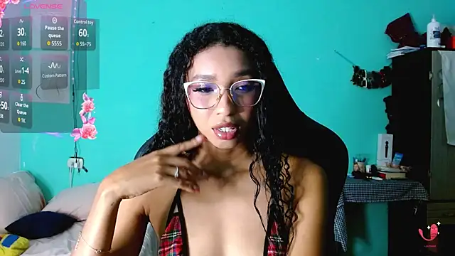 sensitive brunette online show from 06/07/26, 12:15