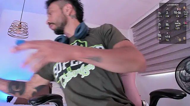 Tom cooper  online show from 10/02/25, 12:56