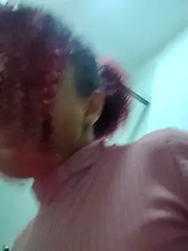 Snapshot of zandra_kiman chatting on 09/26/25, 04:27 zandra kiman online show from 09/26/25, 04:27