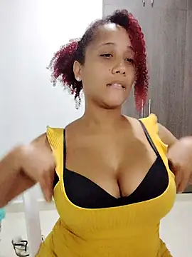 Snapshot of zandra_kiman chatting on 10/01/25, 06:08 zandra kiman online show from 10/01/25, 06:08