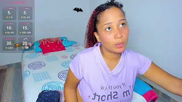 Snapshot of zandra_kiman chatting on 11/20/25, 02:23 zandra kiman online show from 11/20/25, 02:23