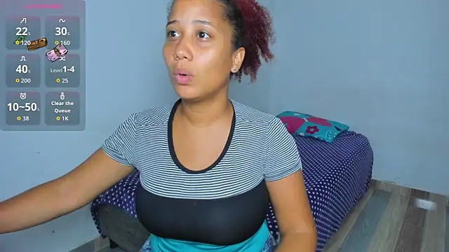 Snapshot of zandra_kiman chatting on 11/25/25, 12:43 zandra kiman online show from 11/25/25, 12:43