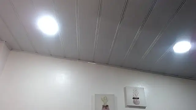 Snapshot of candy_lux_ chatting on 02/20/25, 03:52 candy lux online show from 02/20/25, 03:52