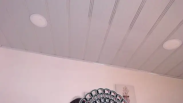 Snapshot of candy_lux_ chatting on 02/28/25, 05:59 candy lux online show from 02/28/25, 05:59