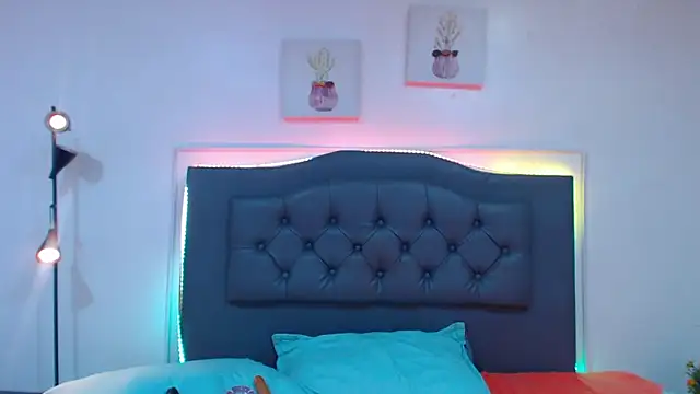 Snapshot of candy_lux_ chatting on 10/12/25, 08:08 candy lux online show from 10/12/25, 08:08