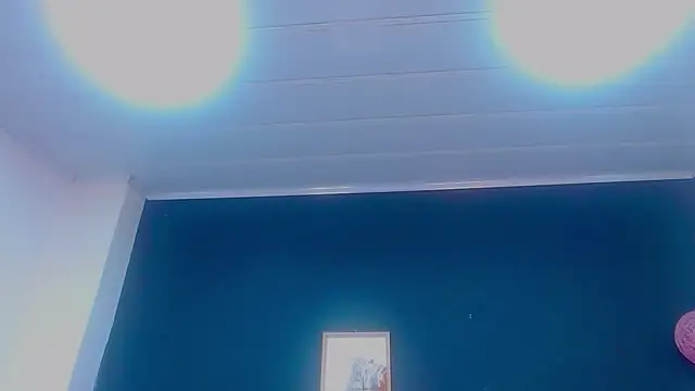 Snapshot of candy_lux_ chatting on 10/16/25, 06:42 candy lux online show from 10/16/25, 06:42