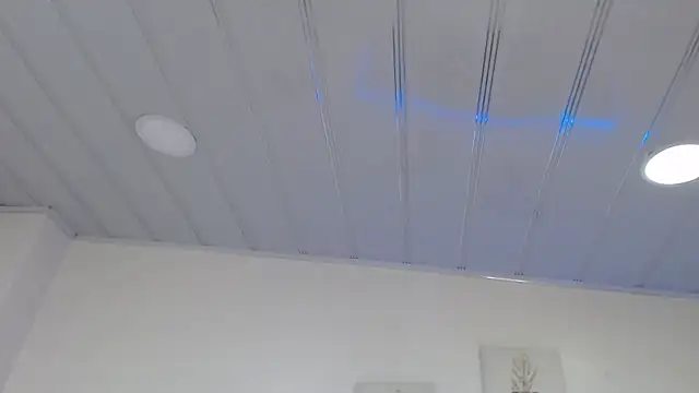 Snapshot of candy_lux_ chatting on 10/19/25, 06:30 candy lux online show from 10/19/25, 06:30