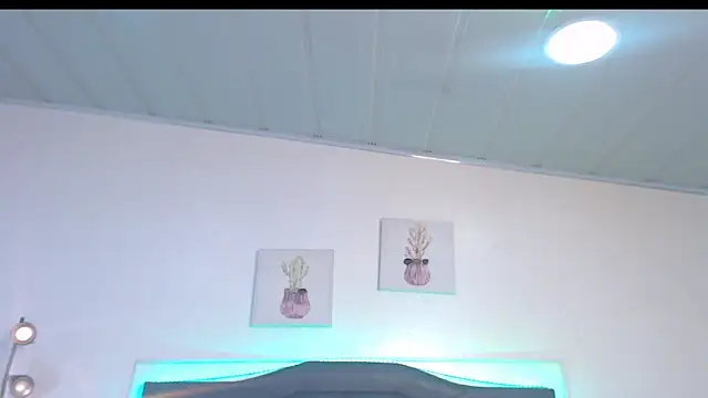 Snapshot of candy_lux_ chatting on 11/24/25, 07:35 candy lux online show from 11/24/25, 07:35