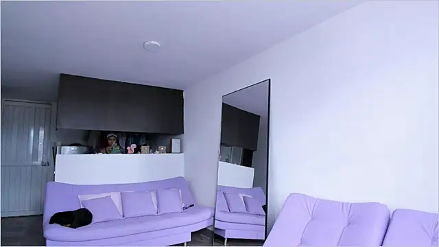 Lauren A online show from 09/15/25, 07:36