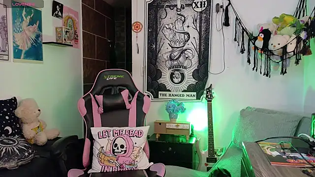 mollyshake1 online show from 02/06/26, 05:56