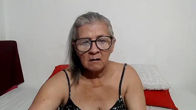 candy mature  online show from 06/01/26, 10:22