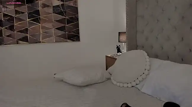 vangie  online show from 01/17/25, 02:29