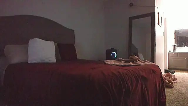 yiauana online show from 02/11/26, 12:43