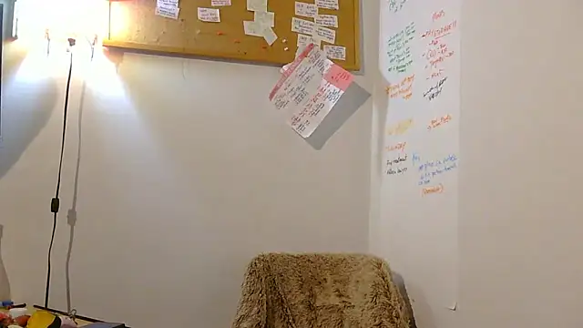 HeyyImHarlowe online show from 03/22/25, 03:52