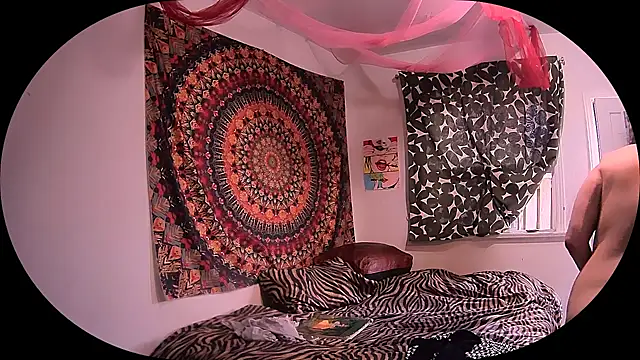 HeyyImHarlowe online show from 03/05/26, 01:29