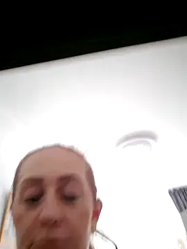 AvaLloyd online show from 02/25/25, 04:00