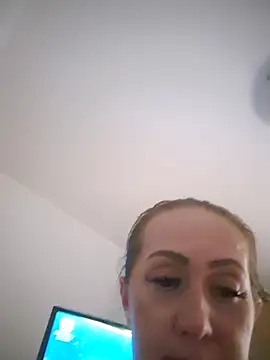 AvaLloyd online show from 02/27/25, 02:00