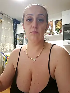 AvaLloyd online show from 03/16/25, 04:45