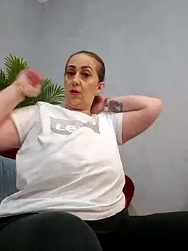 AvaLloyd online show from 03/17/25, 03:47