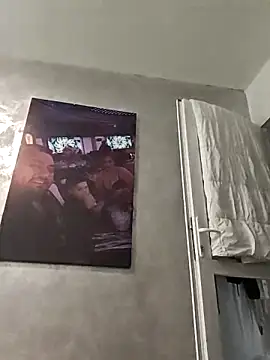 AvaLloyd online show from 10/20/25, 07:20