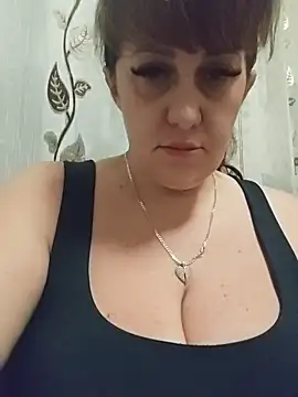 AvaLloyd online show from 12/03/25, 02:08