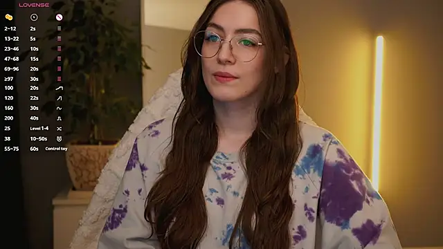 Ester Hill online show from 10/06/25, 01:36