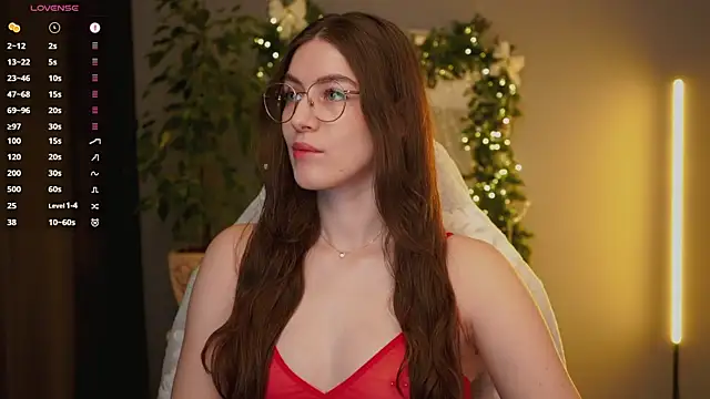 Ester Hill online show from 12/16/25, 02:16