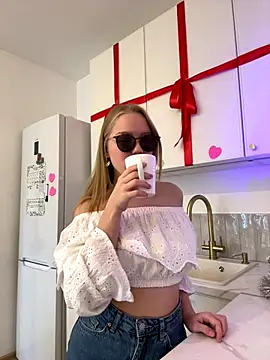 Little Forest ELF online show from 12/23/25, 09:18