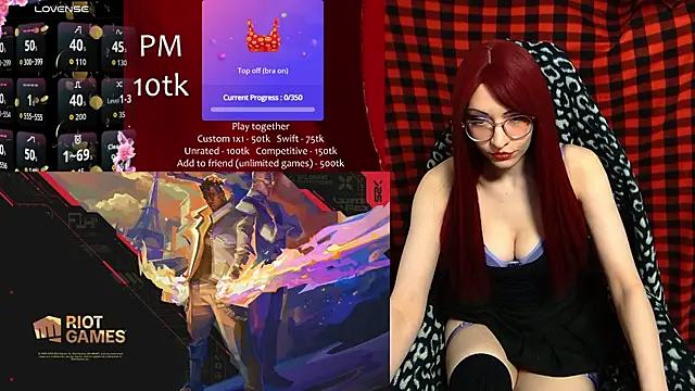 Snapshot of ElliMoor chatting on 10/01/25, 09:48 ElliMoor online show from 10/01/25, 09:48