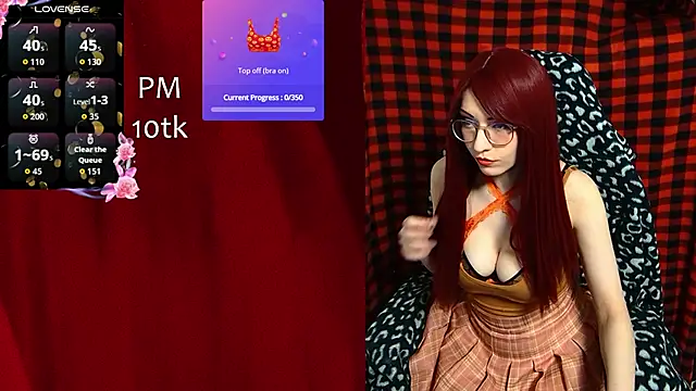 Snapshot of ElliMoor chatting on 11/14/25, 09:30 ElliMoor online show from 11/14/25, 09:30