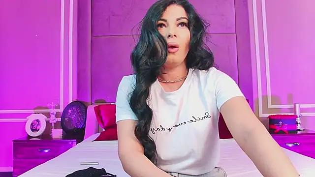 EmilyColle  online show from 03/10/25, 05:00