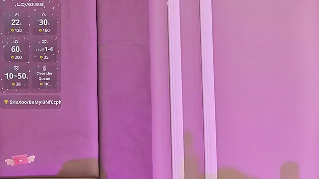 EmilyColle  online show from 03/20/25, 08:20