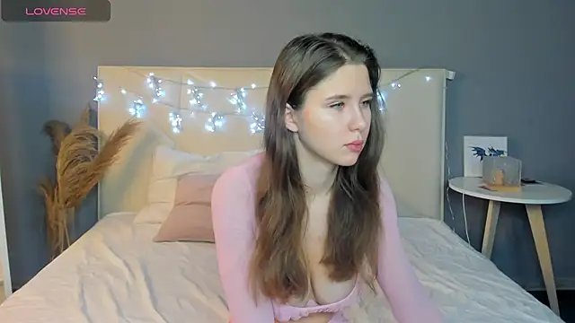 Ameliia castro online show from 12/13/24, 03:05